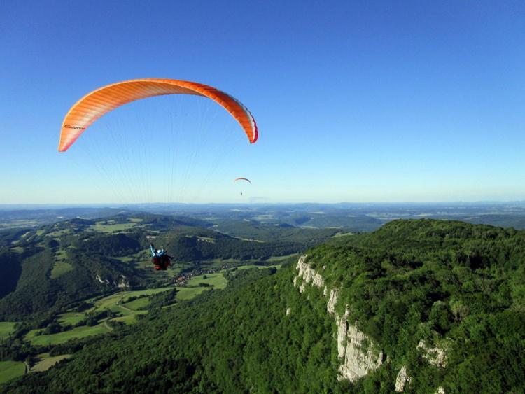 Domaine De Bellevue Gite Du Mont Poupet Marnoz Экстерьер фото